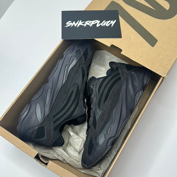 Adidas yeezy 700